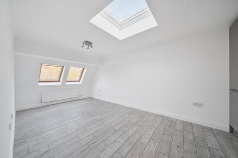2 bedroom flat for sale, High Wycombe,  Buckinghamshire,  HP13