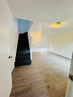 3 bedroom semi-detached house to rent, Evelyn Denington Road, London E6