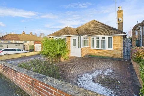 3 bedroom bungalow for sale, Haydon View Road, Wiltshire SN25