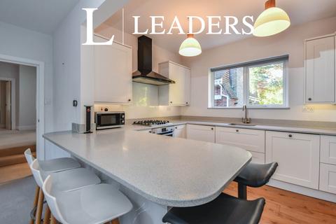 3 bedroom flat to rent, Portland House, 8 East Avenue, BH3