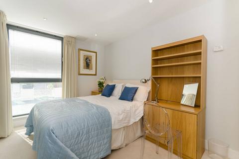 2 bedroom flat to rent, Fulham Road, Chelsea, London, SW10