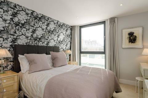 Fulham Road, Chelsea, London, SW10