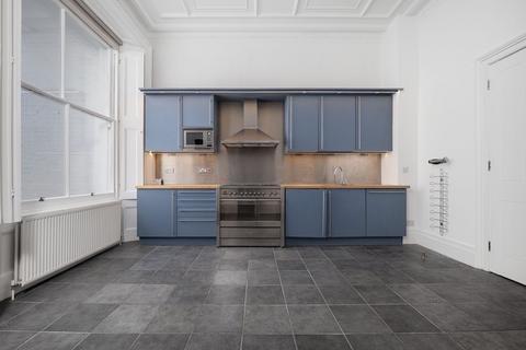 2 bedroom apartment to rent, CORNWALL GARDENS, SOUTH KEN, SW18