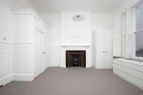 2 bedroom apartment to rent, CORNWALL GARDENS, SOUTH KEN, SW18