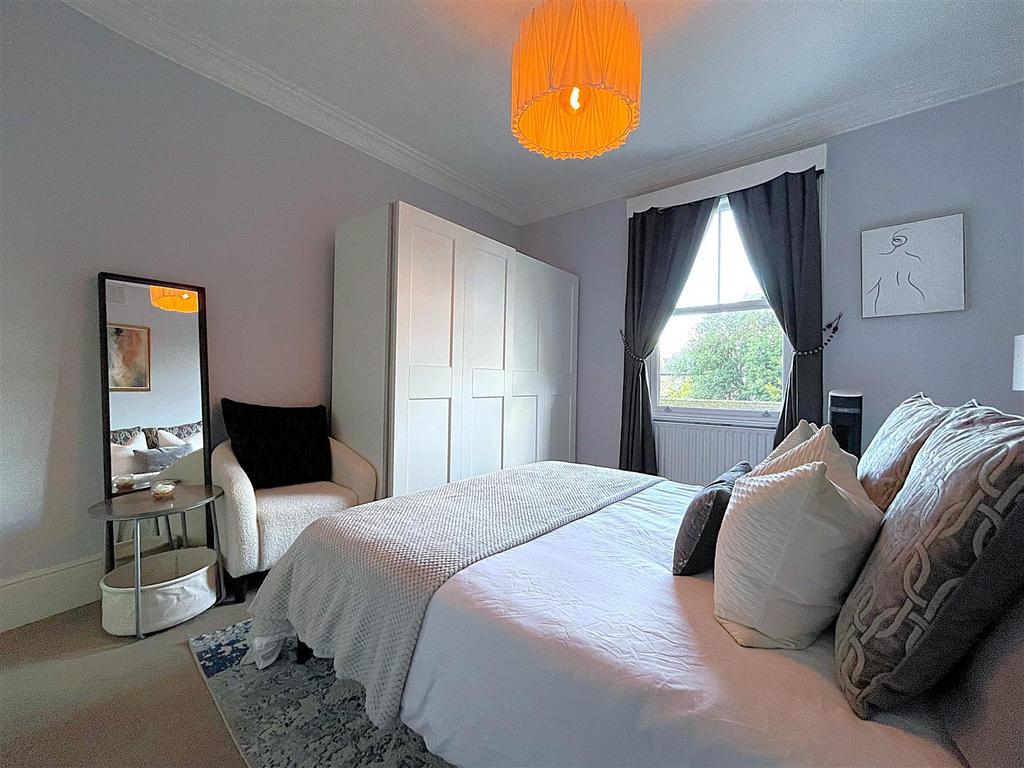 Bedroom1a.jpg