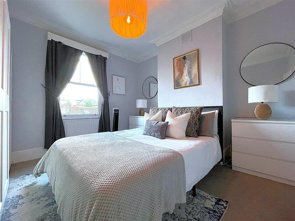 Bedroom1.jpg