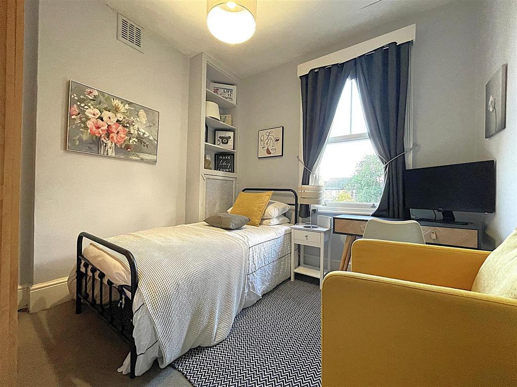 Bedroom2.jpg