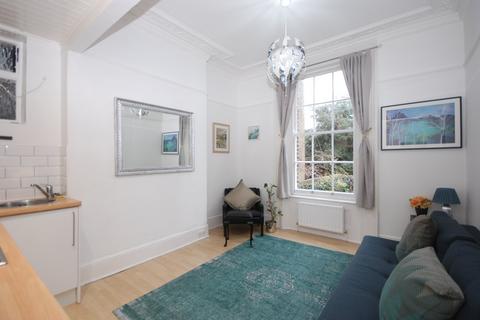 1 bedroom property to rent, Lansdowne Way, London SW8