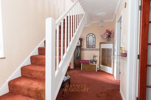 3 bedroom semi-detached house for sale, Alicia Avenue, Crawley RH10