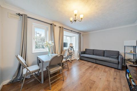 1 bedroom flat to rent, Shelley Way, London, SW19