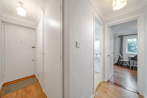 1 bedroom flat to rent, Shelley Way, London, SW19