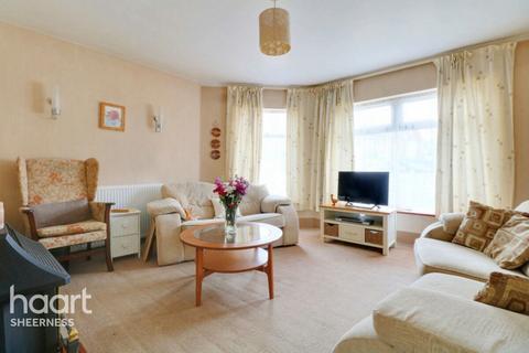3 bedroom terraced house for sale, Chapel Street, Minster