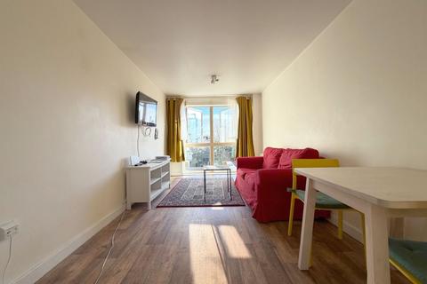 1 bedroom flat to rent, Erin Court, Walm Lane, Willesden Green
