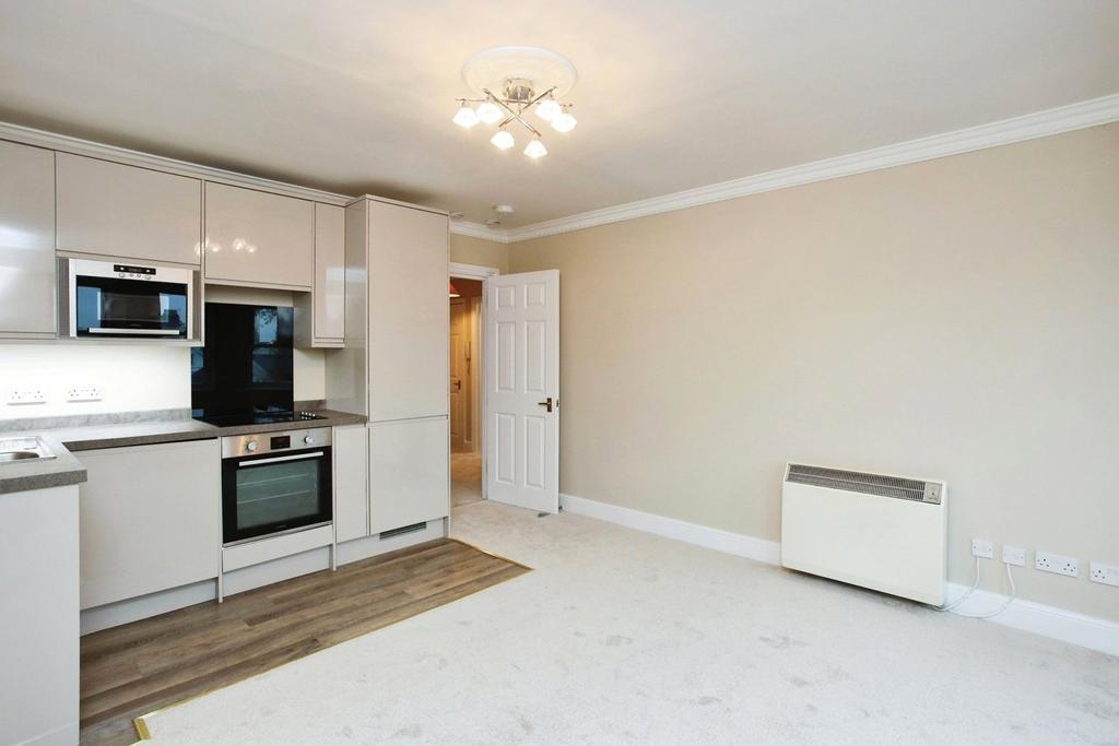 Kitchen/ Dining