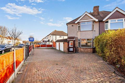 Heaton Avenue, Romford, RM3