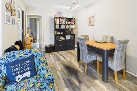 undefined, Excalibur Close, Crawley RH11