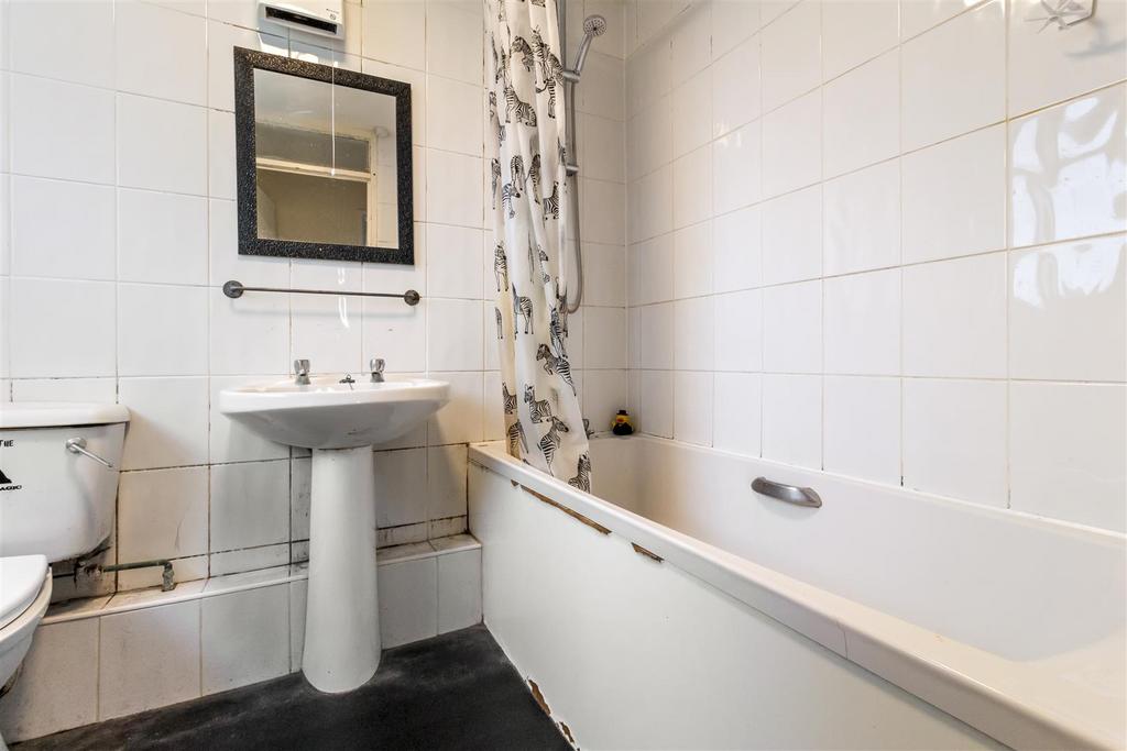 7 Tamar Close-009.JPG