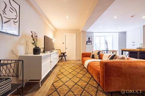 2 bedroom flat to rent, Gloucester Mews, W2