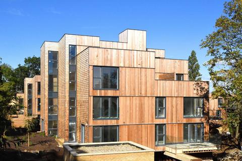 2 bedroom flat to rent, Churchwood Gardens, London SE23