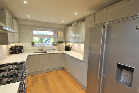 3 bedroom detached house for sale, Sturdee Close, Eastbourne BN23