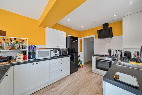3 bedroom semi-detached house to rent, St. Denys Road, Southampton SO17