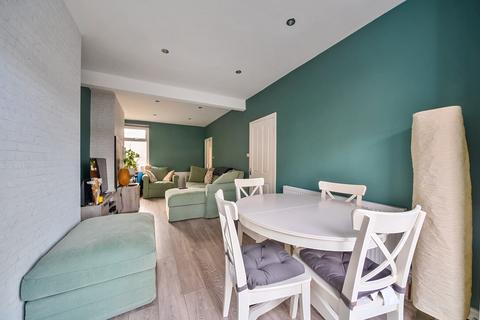3 bedroom semi-detached house to rent, St. Denys Road, Southampton SO17