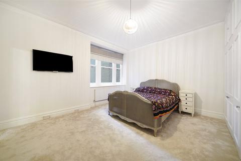 2 bedroom flat to rent, Queens Gate, South Kensington, London, SW7