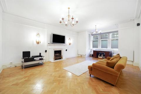 2 bedroom flat to rent, Queens Gate, South Kensington, London, SW7