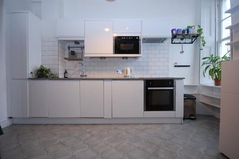 1 bedroom property to rent, Brixton Road, London SW9
