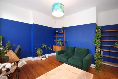 1 bedroom property to rent, Brixton Road, London SW9