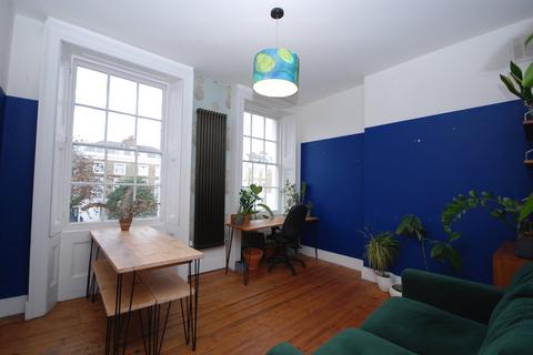 1 bedroom property to rent, Brixton Road, London SW9