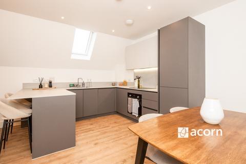 3 bedroom flat to rent, Croham Valley Road South Croydon CR2