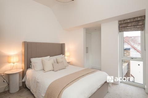 3 bedroom flat to rent, Croham Valley Road South Croydon CR2