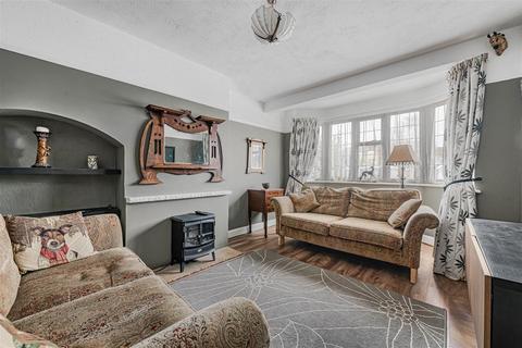 3 bedroom semi-detached house for sale, Sutton Common Road, Sutton