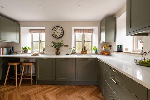 4 bedroom end of terrace house for sale, Mill Lane, Bedford MK43