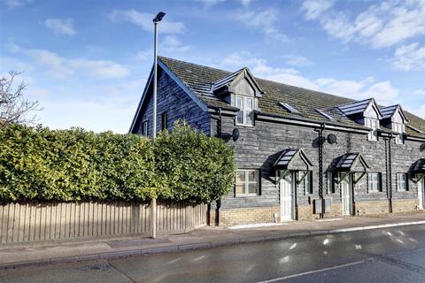 undefined, Hop Row, Ely CB6