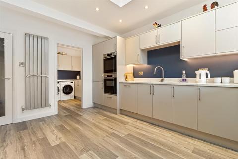 2 bedroom detached bungalow for sale, The Ridings, Littlehampton BN16