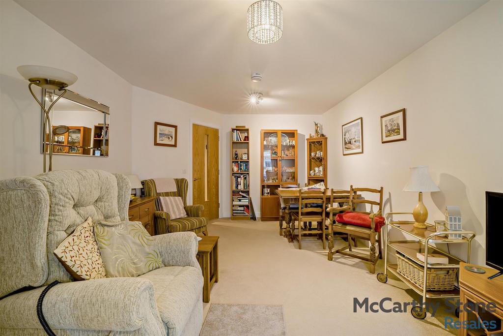 8673811-interior15-800.jpg