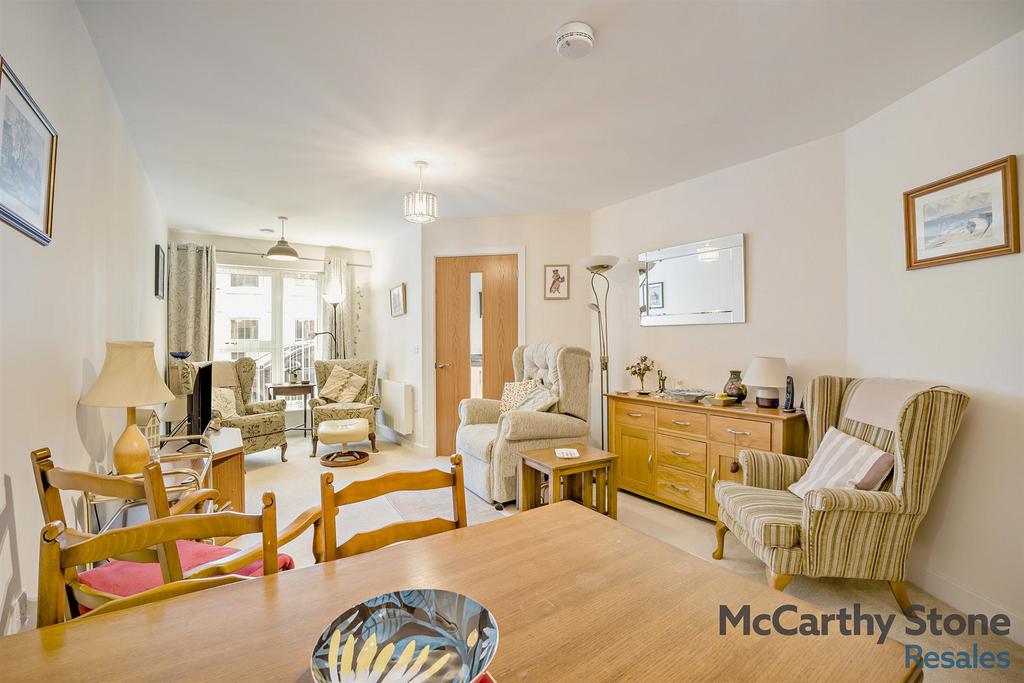 8673811-interior12-800.jpg