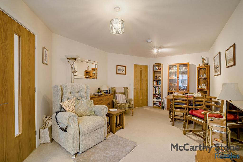 8673811-interior14-800.jpg