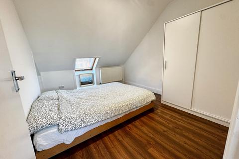 1 bedroom flat to rent, Allison Road, London W3