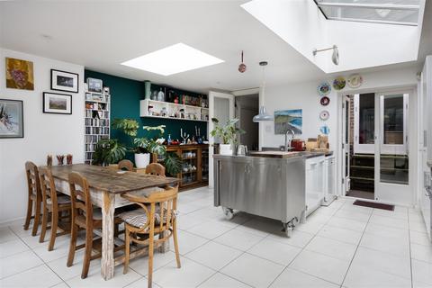 4 bedroom terraced house for sale, Hammersmith Grove, London W6