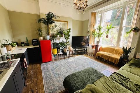 2 bedroom flat to rent, Pembroke Road, Clifton, BS8