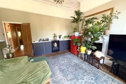 2 bedroom flat to rent, Pembroke Road, Clifton, BS8