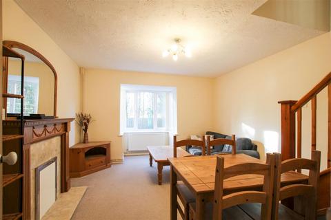 2 bedroom semi-detached house to rent, The Sycamores, Cambridge CB24