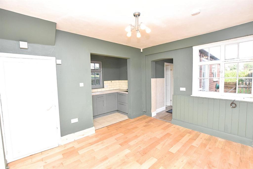 Dining kitchen