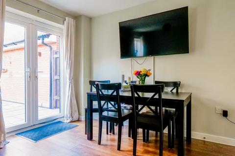 3 bedroom semi-detached house for sale, Claremont Crescent, Rayleigh SS6