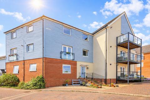 2 bedroom maisonette for sale, Tiree Court, Newton Leys Milton Keynes, MK3
