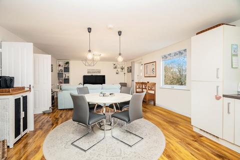 2 bedroom maisonette for sale, Tiree Court, Newton Leys Milton Keynes, MK3
