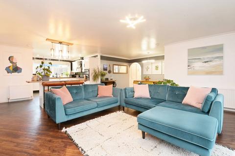 undefined, Linlorn, 62 Main Street, Longridge, EH47 8AD